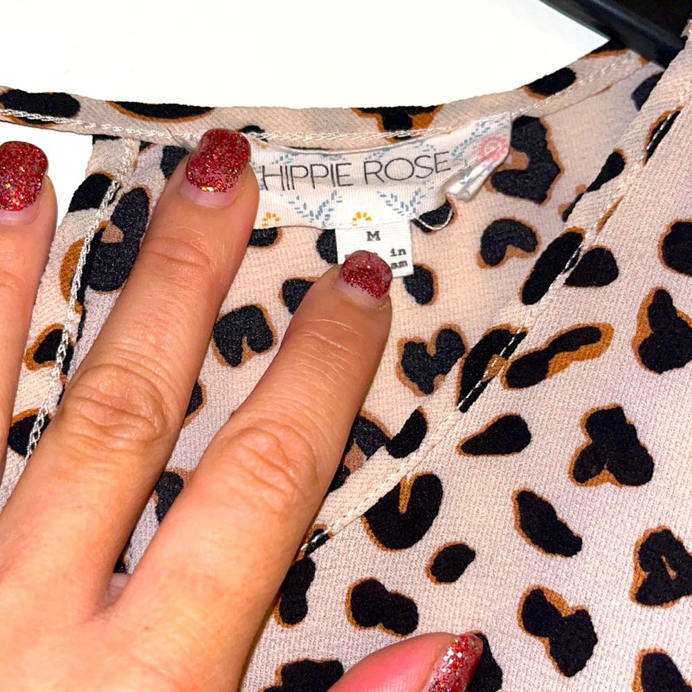 Cheetah print top - Picture 3 of 4